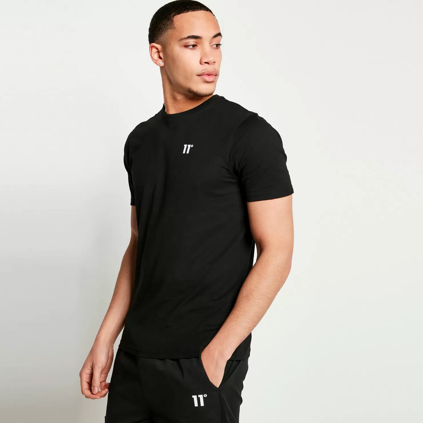11 Degrees T-Shirts< 3 Pack Essential Short Sleeve T-Shirts – Black / Black / Black