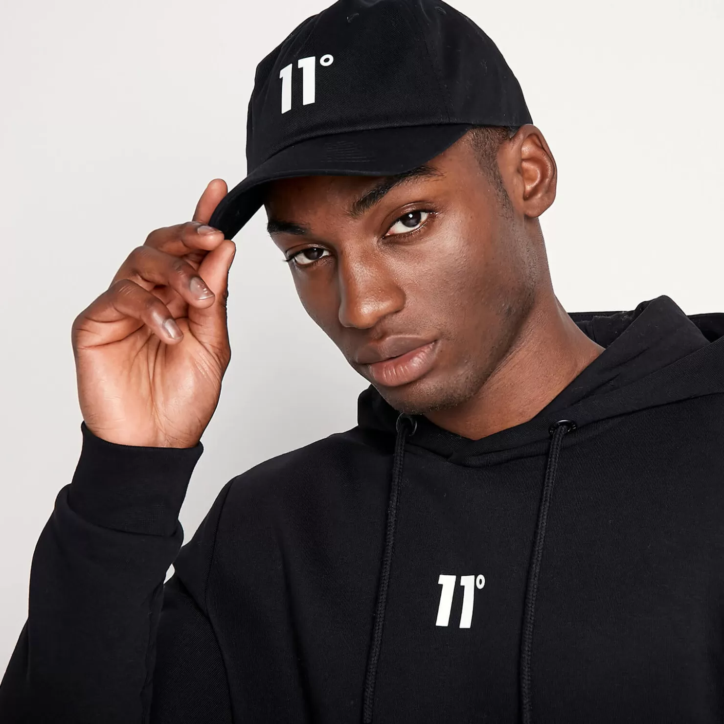 11 Degrees Caps & Hats< Baseball Logo Cap – Black/White