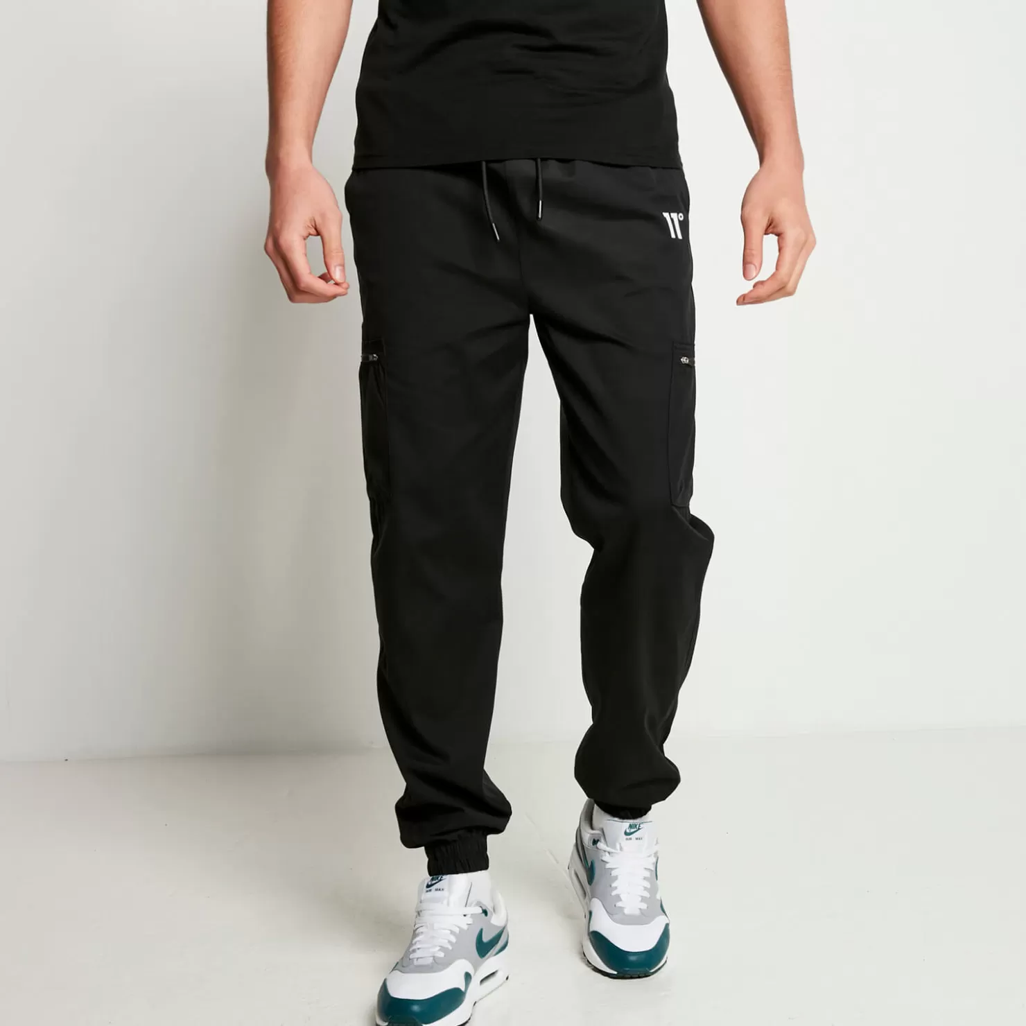 11 Degrees Tracksuits< Cargo Pants – Black
