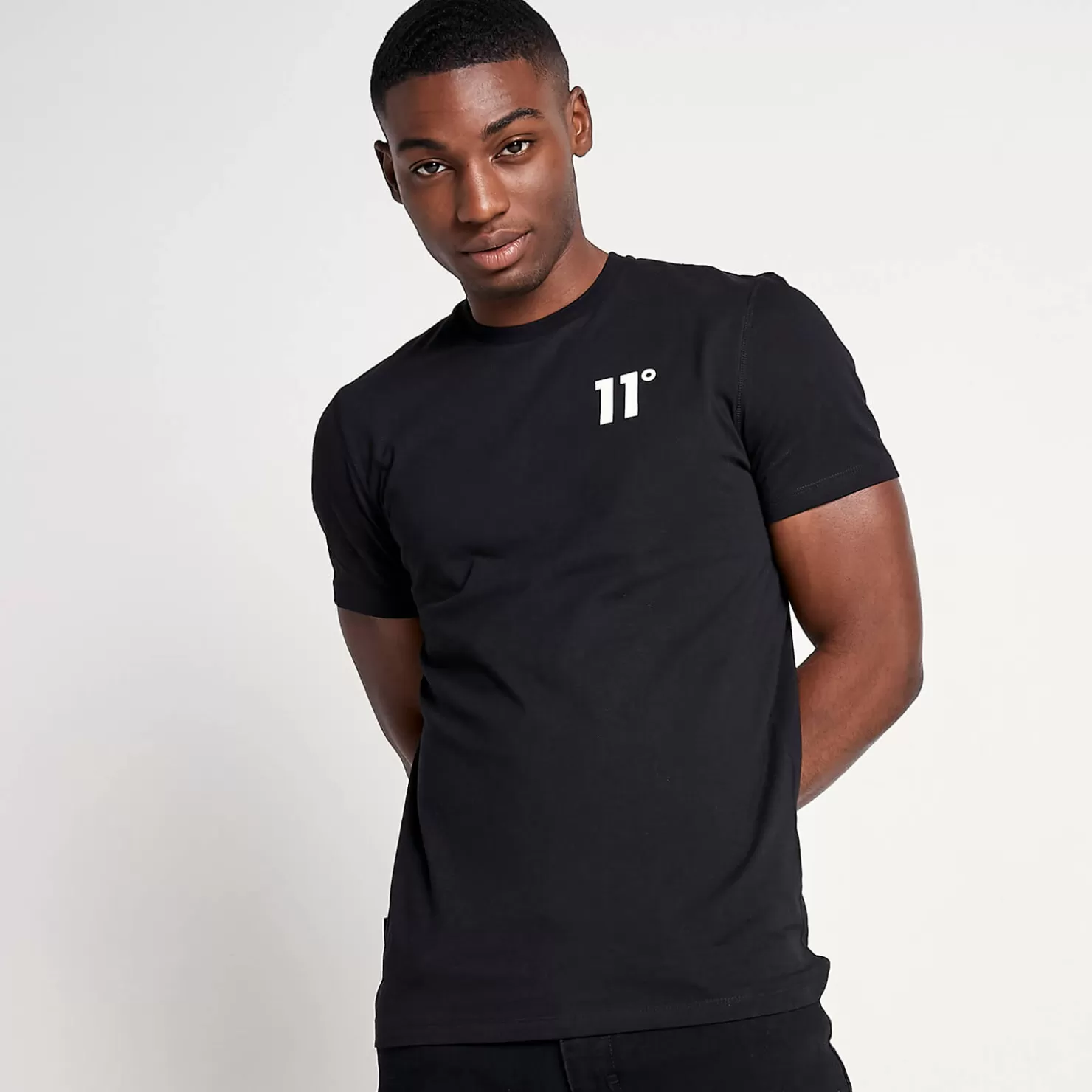 11 Degrees T-Shirts< Core T-Shirt – Black