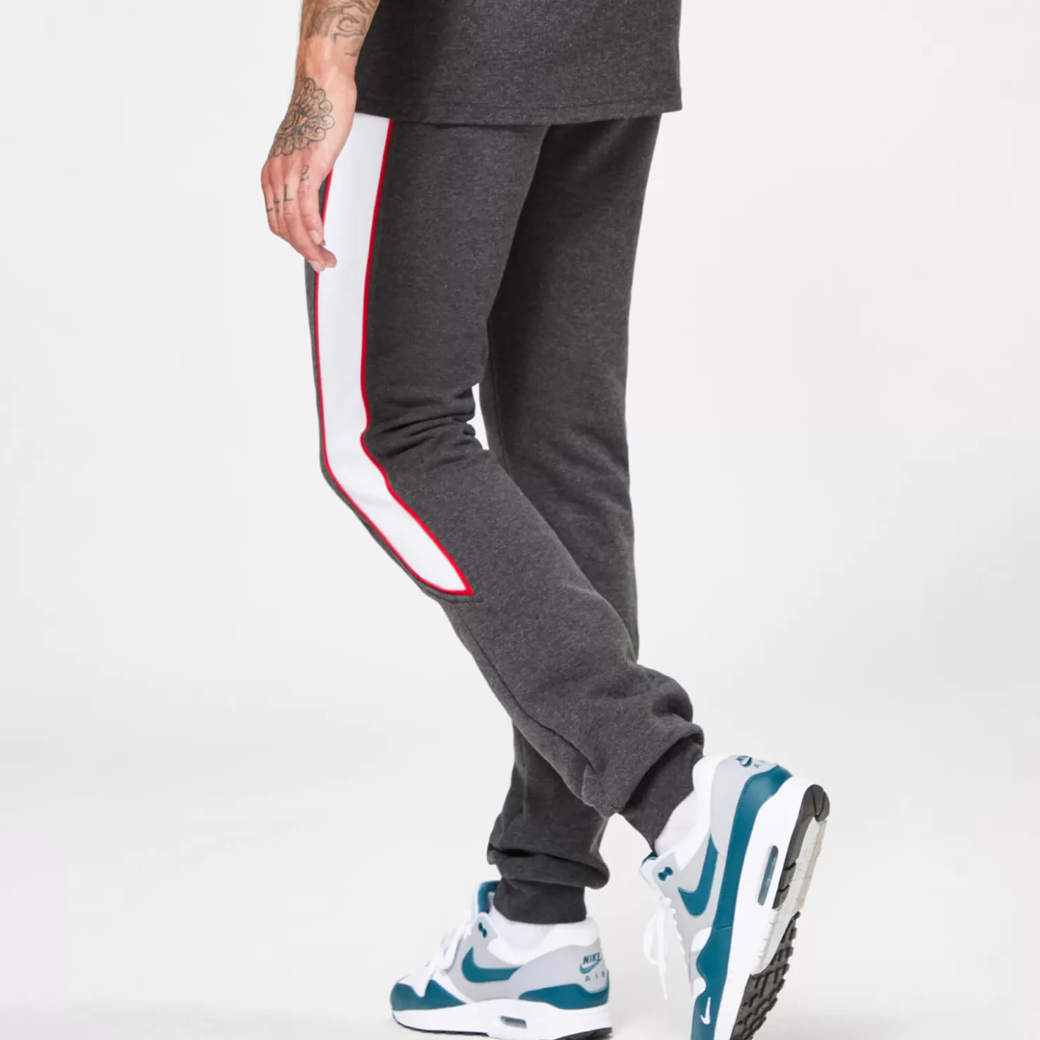 11 Degrees Joggers< Cut & Sew Colour Block Piped Regular Fit Joggers – Black Marl / White / Goji Berry Red