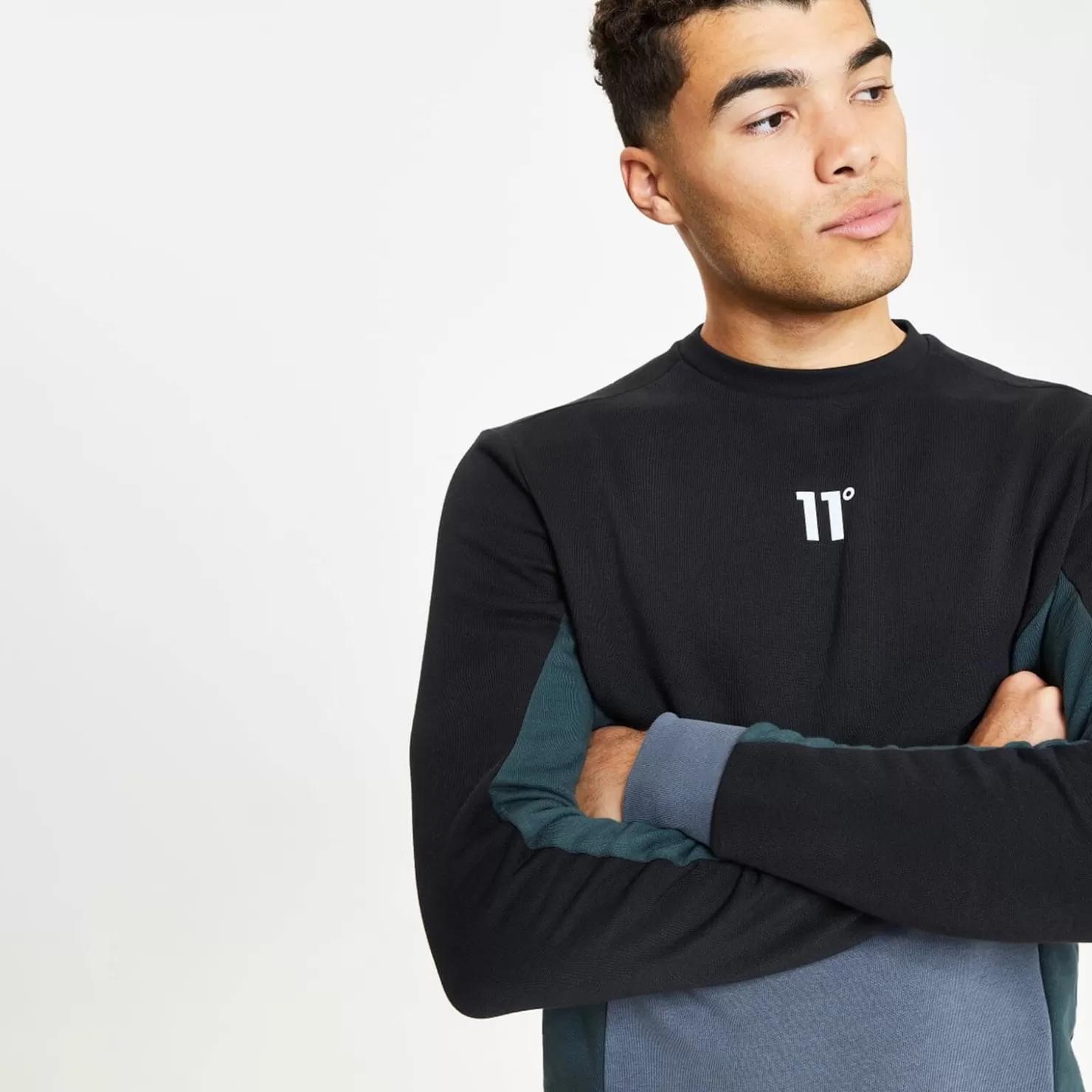 11 Degrees Sweatshirts< Cut And Sew Sweatshirt – Anthracite / Black / Darkest Spruce Green