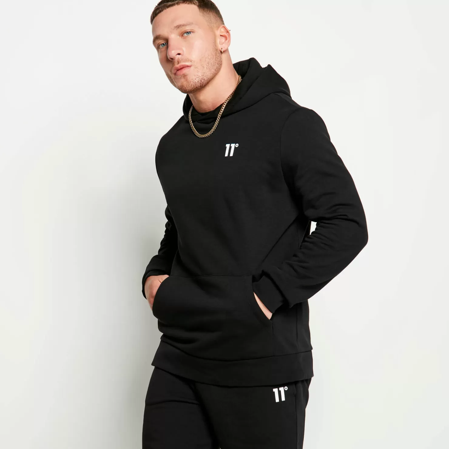 11 Degrees Tracksuits< Essentials Set – Black