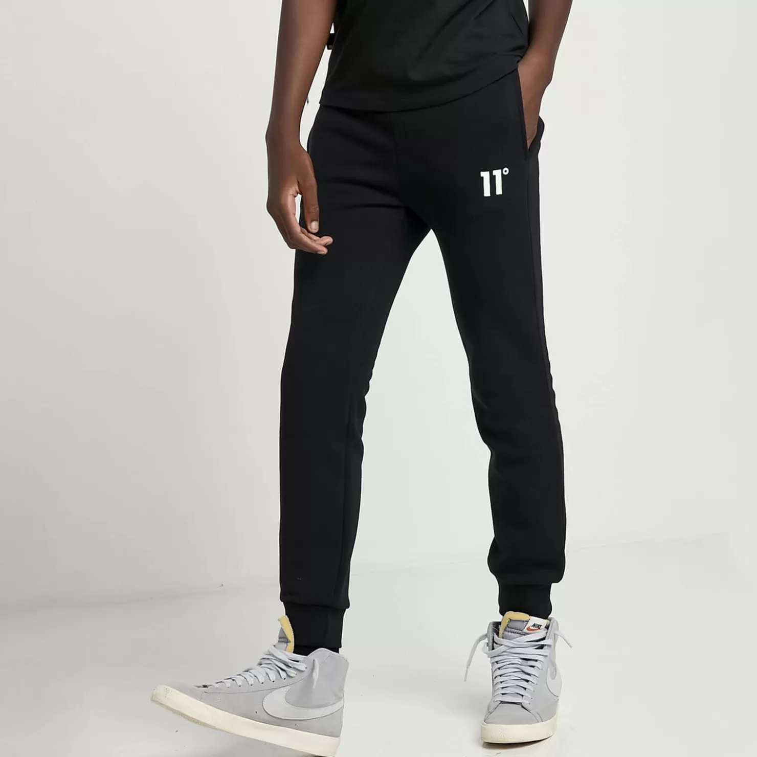 11 Degrees Joggers< Junior Core Joggers Small Logo – Black