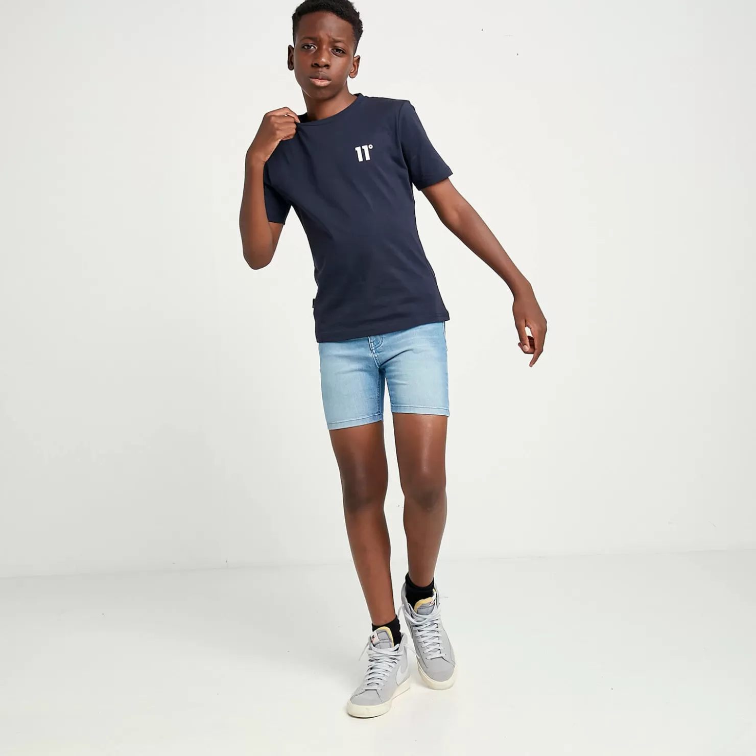 11 Degrees Shorts< Junior Sustainable Denim Shorts – Light Blue Wash