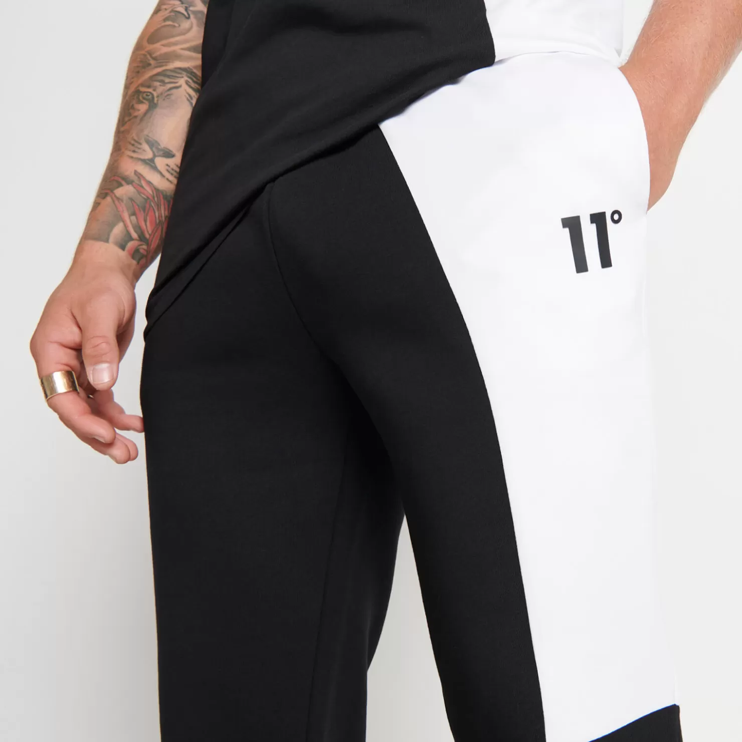 11 Degrees Joggers< Mixed Fabric Cut And Sew Joggers Regular Fit – Black / White