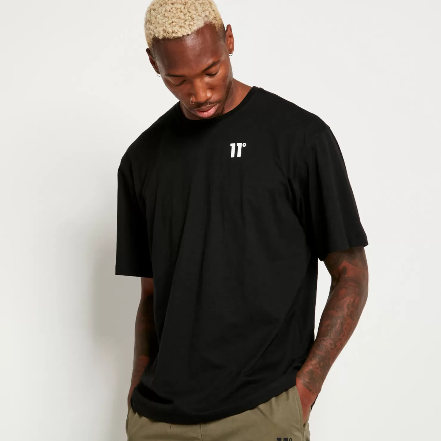 11 Degrees T-Shirts< Oversized Flight T-Shirt – Black
