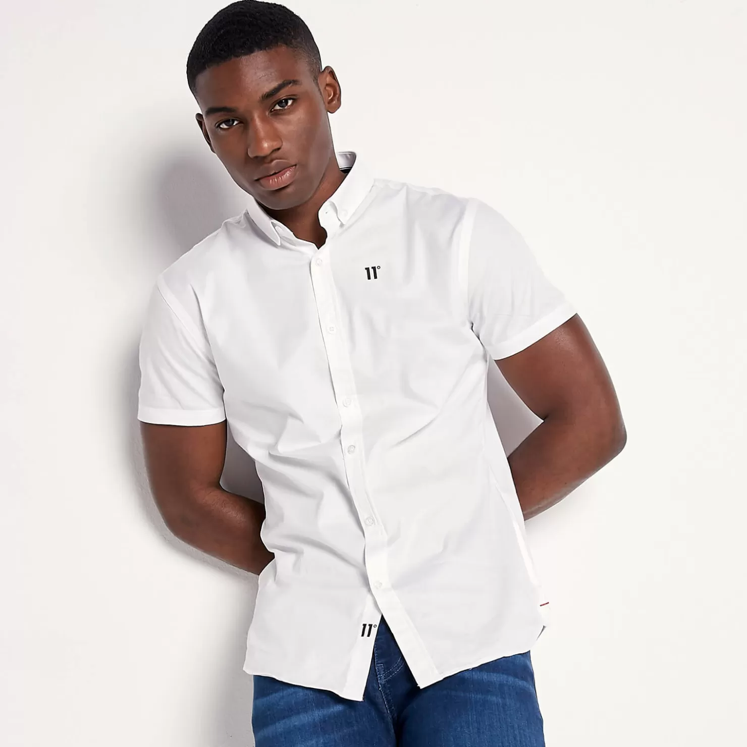 11 Degrees Shirts< Short Sleeve Contrast Logo Shirt – White