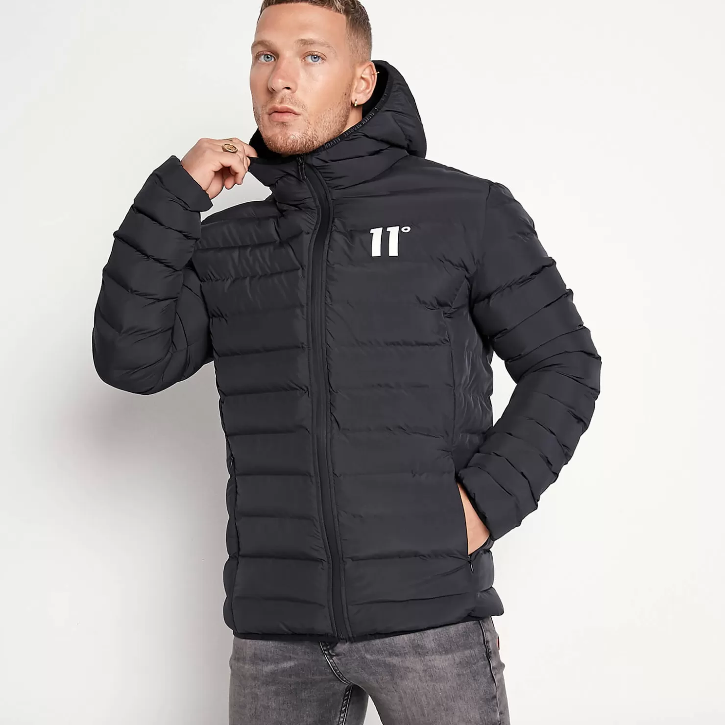 11 Degrees Jackets< Space Jacket – Black