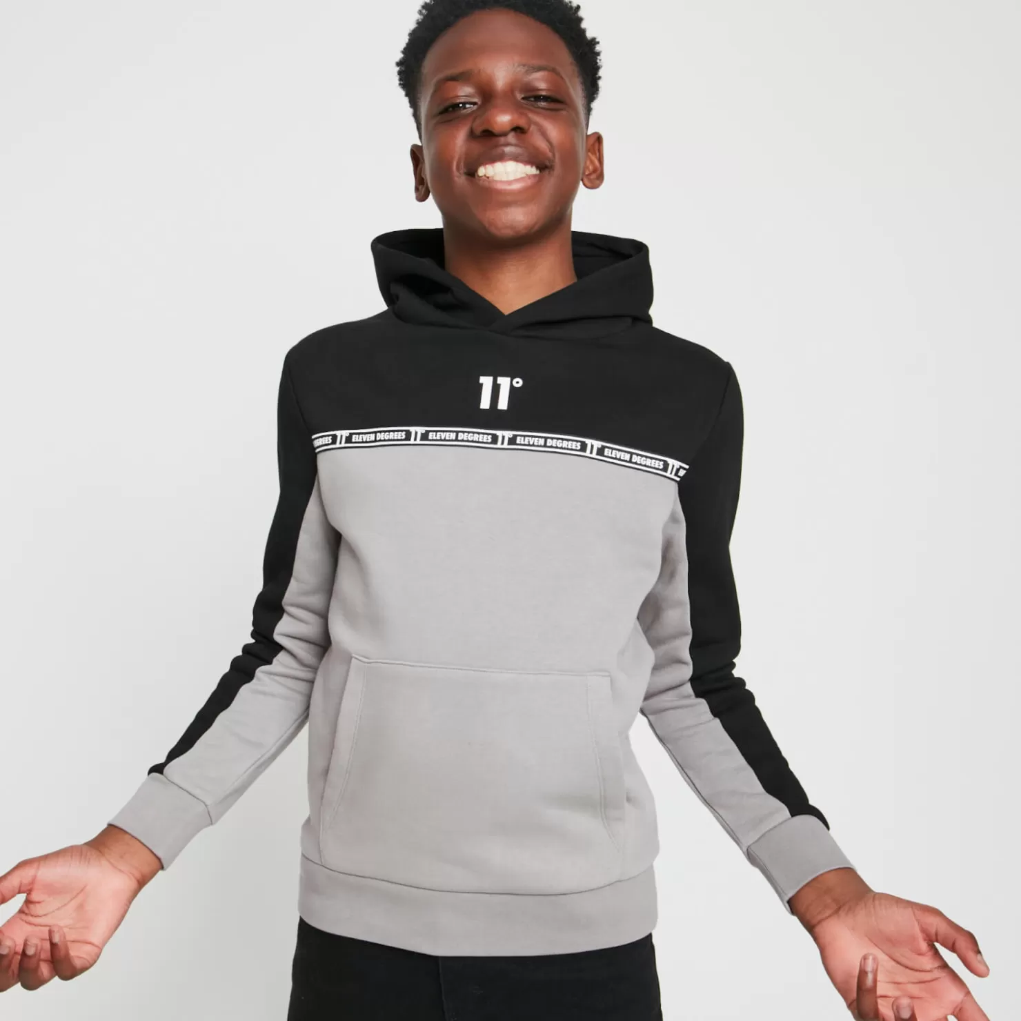 11 Degrees Hoodies< Taped Pullover Hoodie – Silver/Black