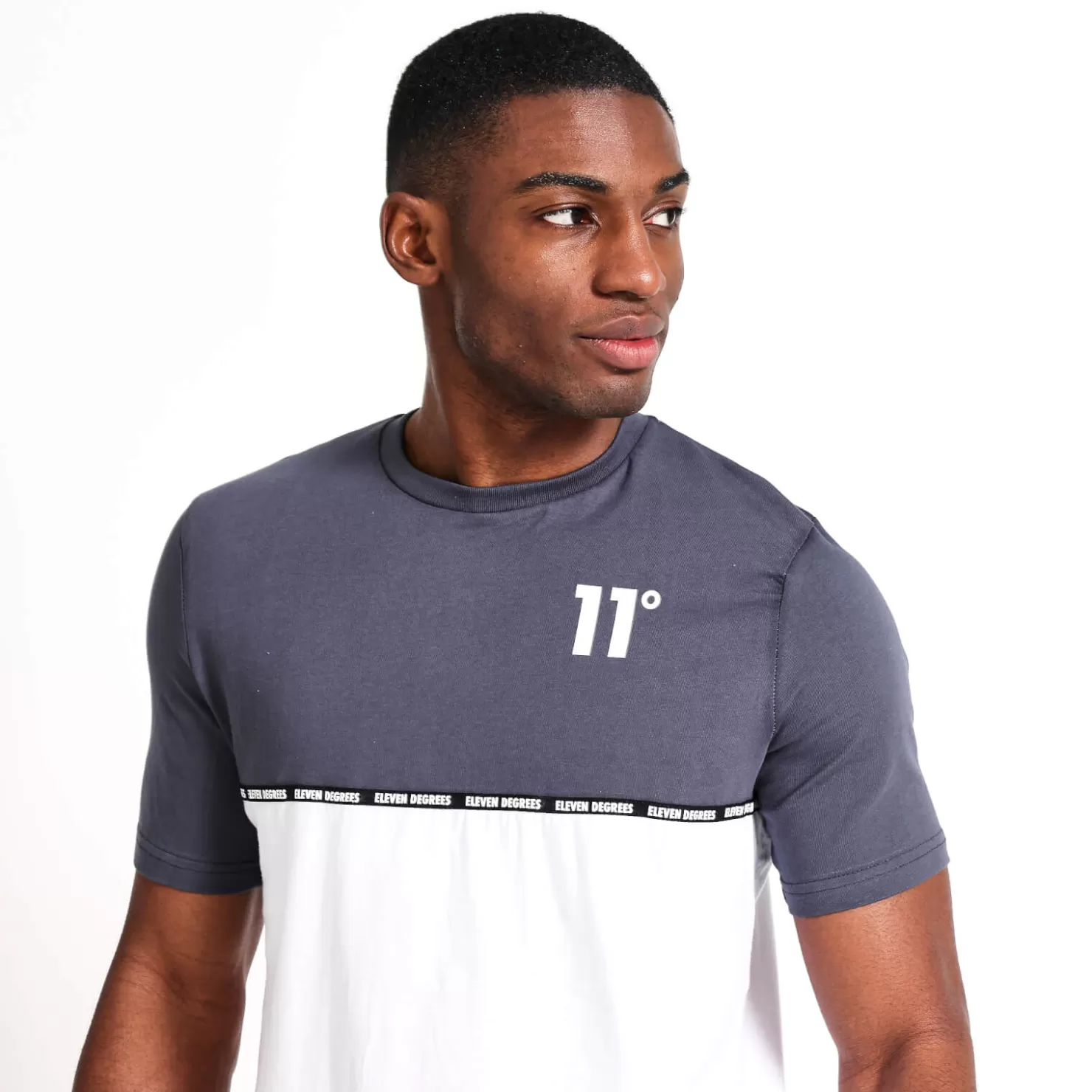 11 Degrees T-Shirts< Taped T-Shirt – Anthracite/White