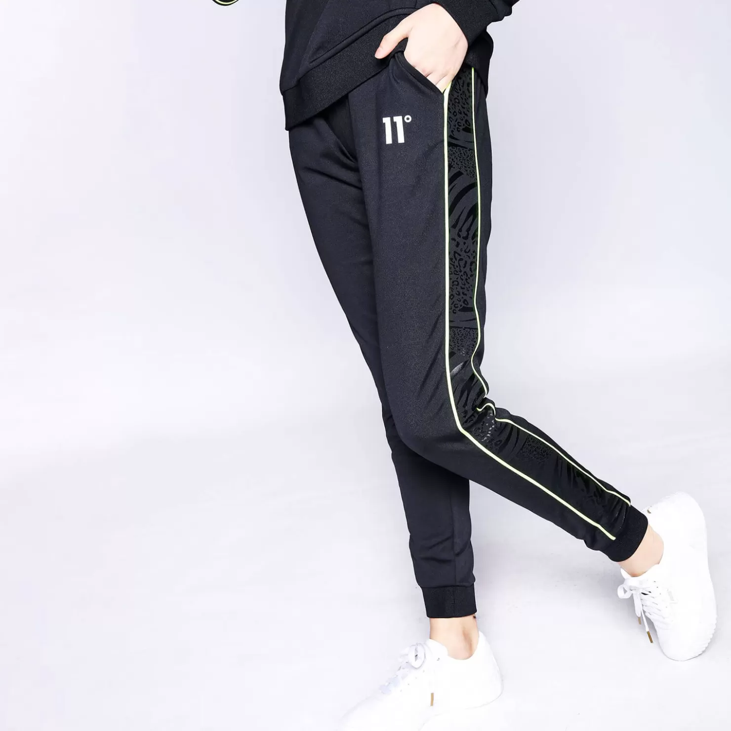 11 Degrees Joggers< Womens Animal Print Contrast Joggers – Black