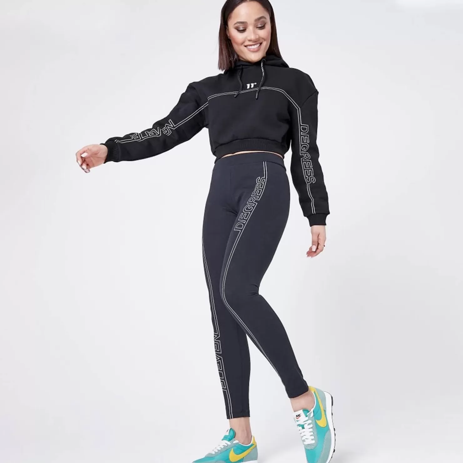 11 Degrees Hoodies< Womens Cropped Graphic Pullover Hoodie – Black