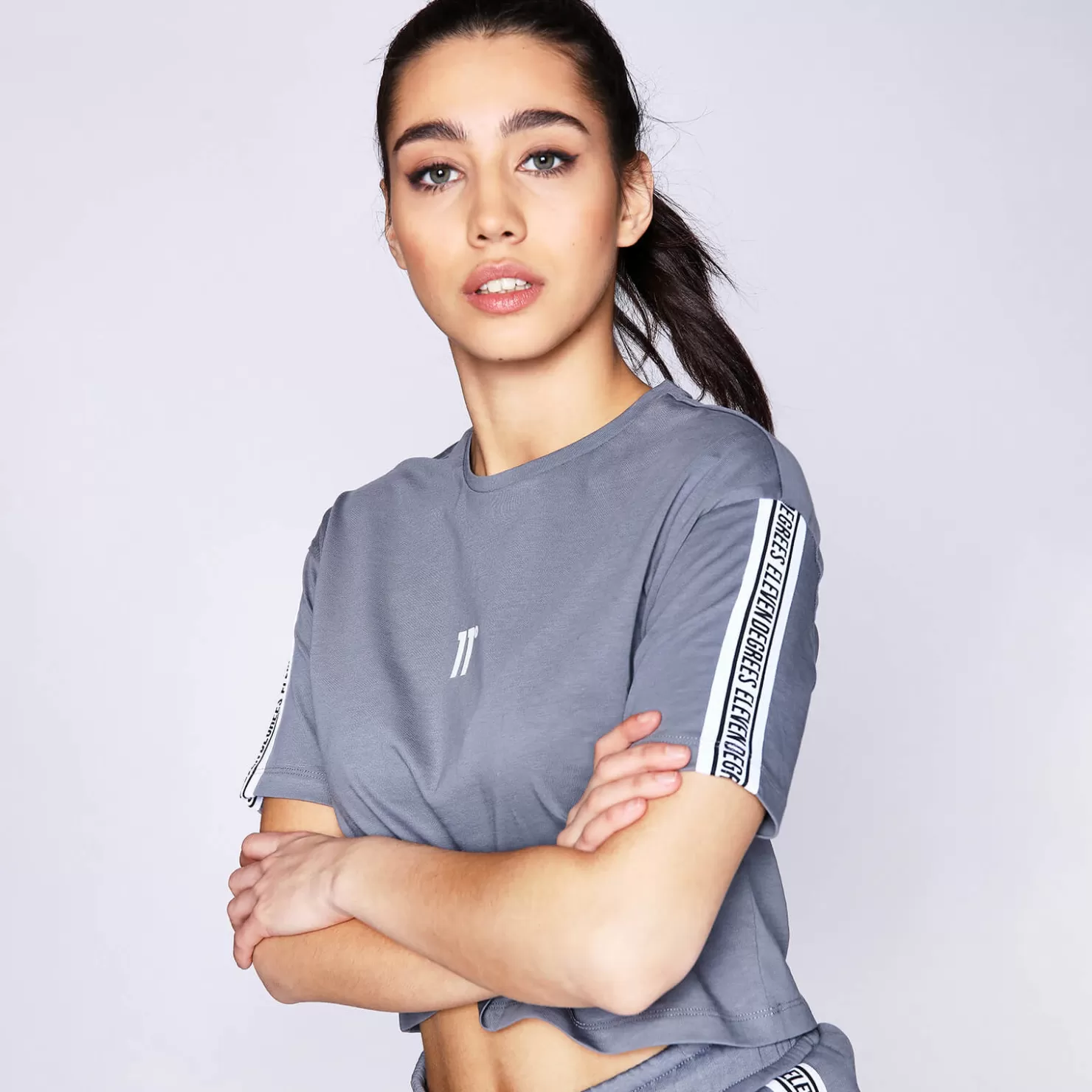 11 Degrees T-Shirts< Womens Signature Cropped Tape T-Shirt – Shadow Grey