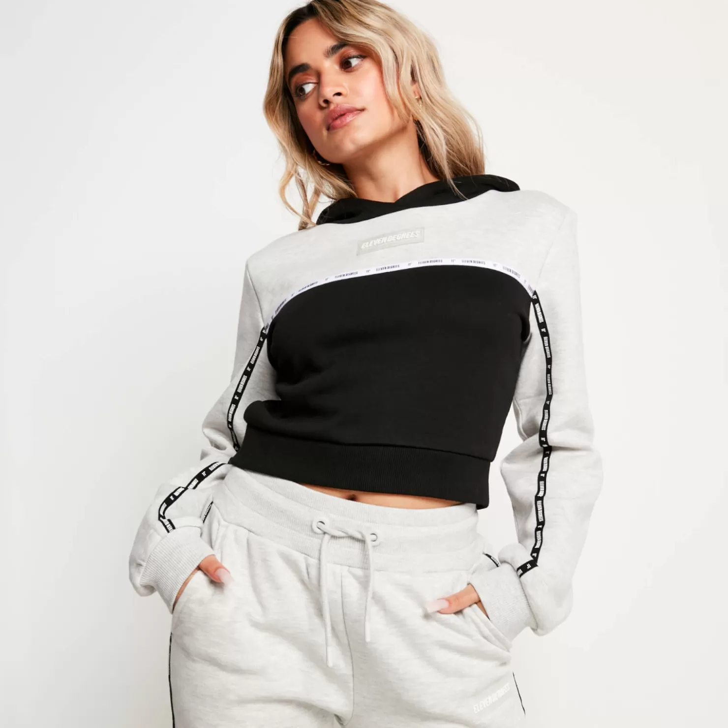 11 Degrees Hoodies<Colour Block Taped Cropped Pullover Hoodie – Grey Marl/Black