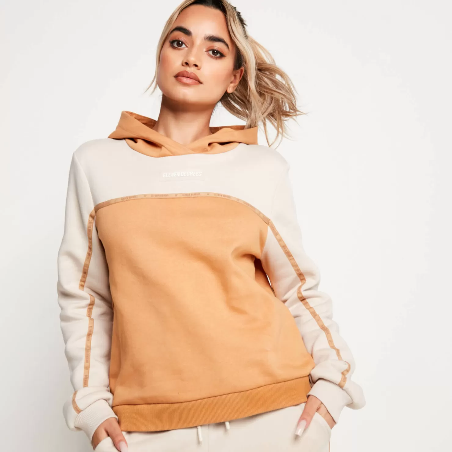11 Degrees Hoodies<Colour Block Taped Pullover Hoodie – Stone/Camel