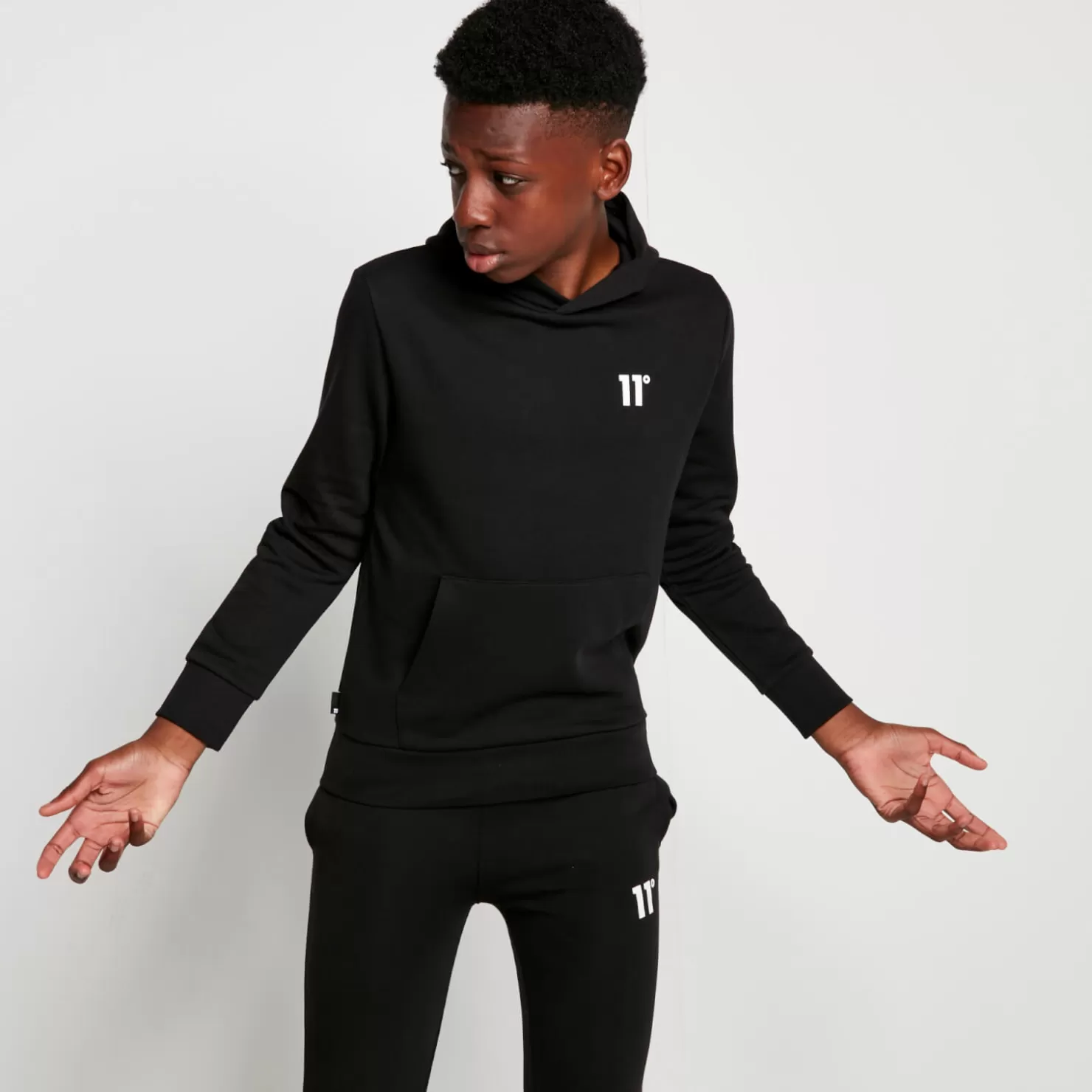 11 Degrees Hoodies<Core Hoodie – Black