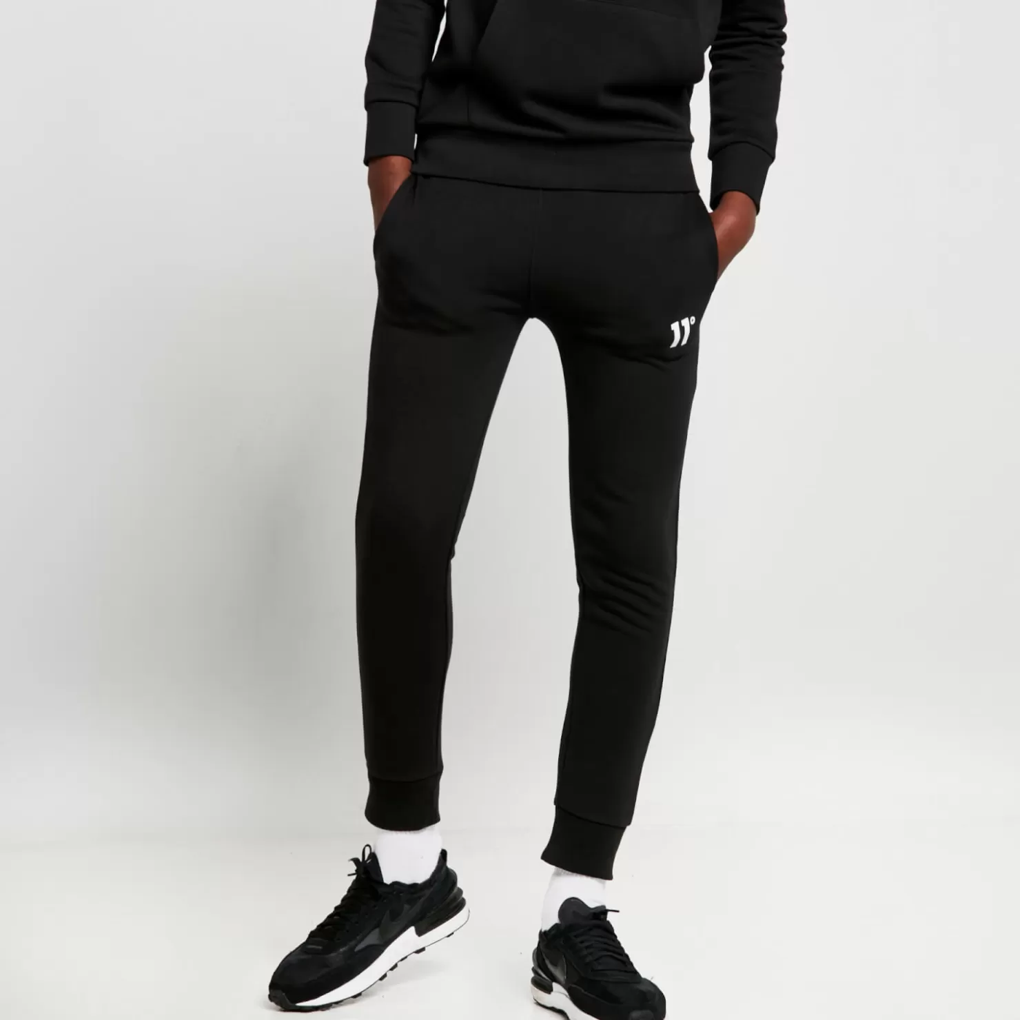 11 Degrees Joggers<Core Joggers – Black