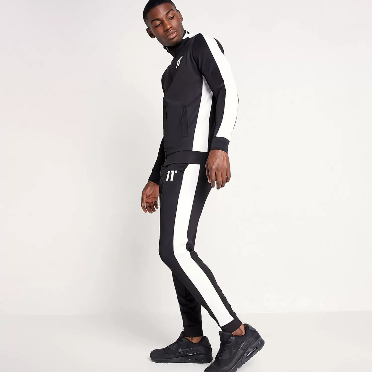 11 Degrees Tracksuits<Core Track Pants – Black / White
