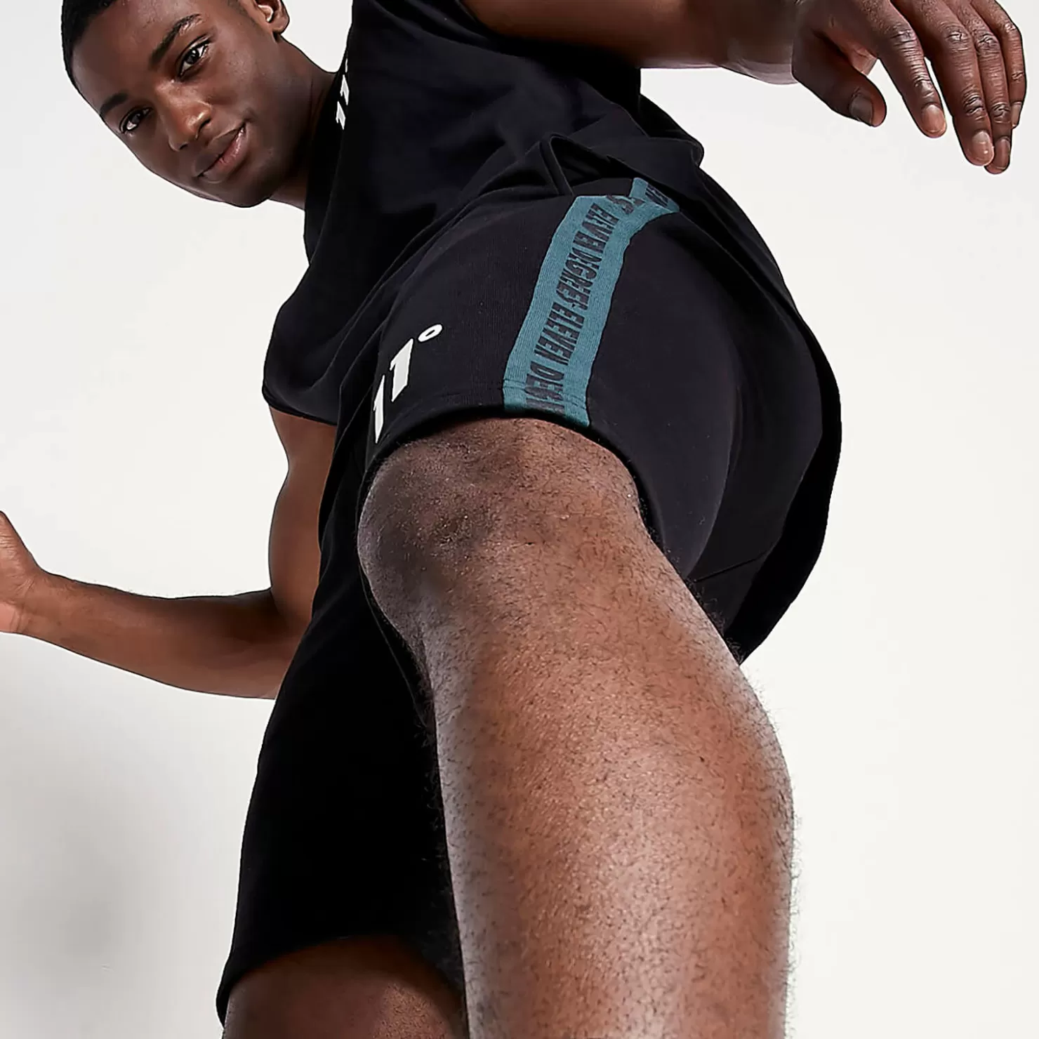 11 Degrees Shorts<Cut And Sew Printed Sweat Shorts – Black / Darkest Spruce Green / Vapour Grey