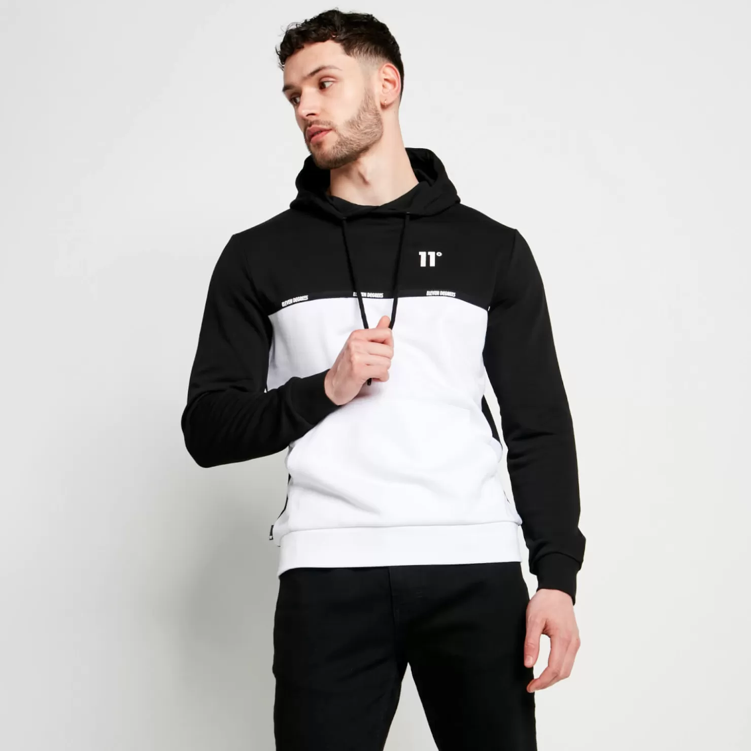 11 Degrees Hoodies<Energy Hoodie – Black/ White
