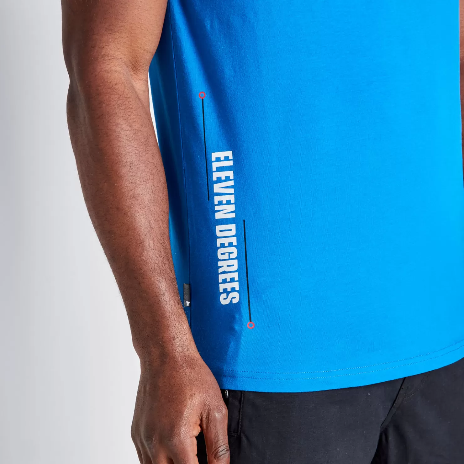 11 Degrees T-Shirts<Tall Small Graphic Muscle Fit Short Sleeve T-Shirt – Skydiver Blue