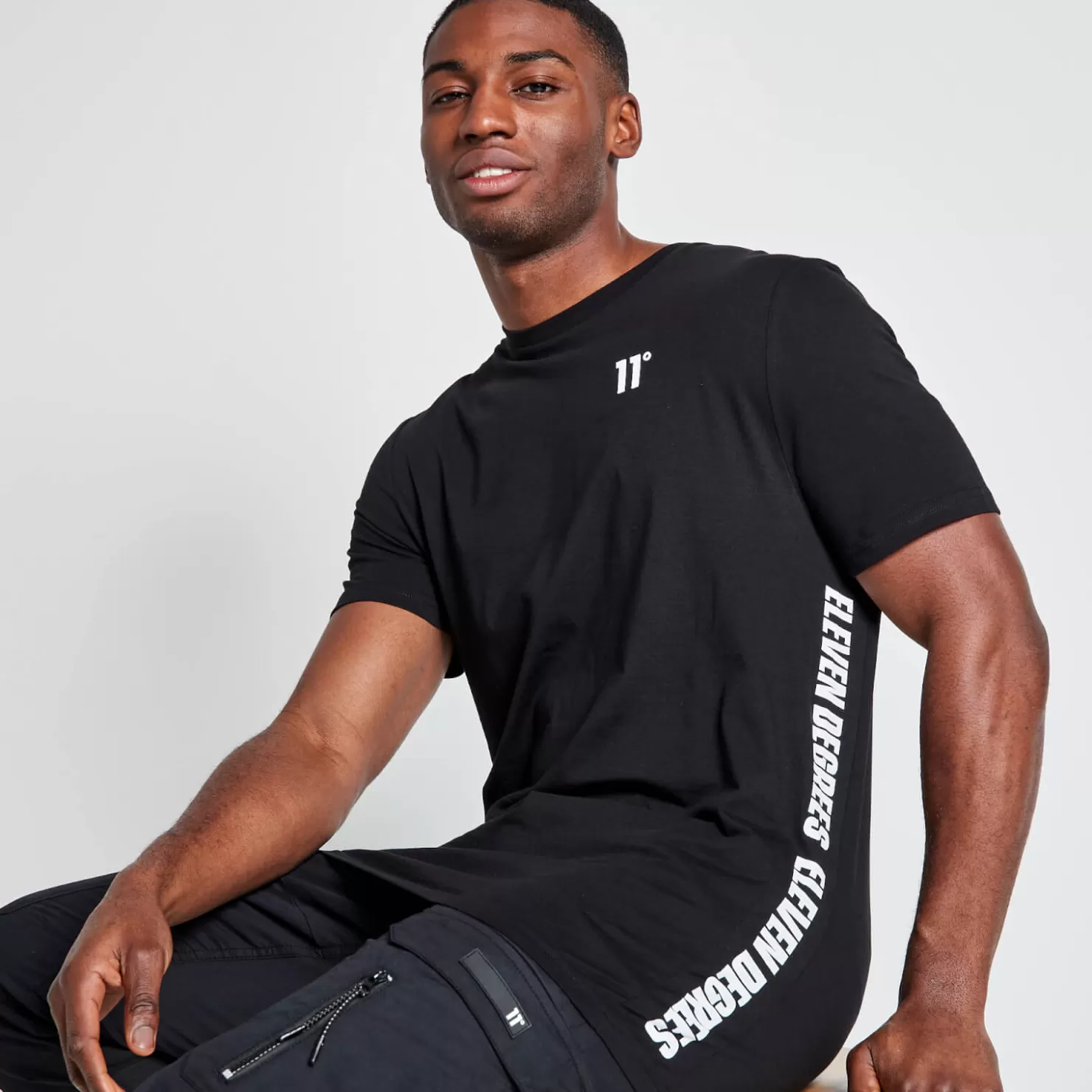 11 Degrees T-Shirts<Tall Text Panel Cut And Sew Short Sleeve T-Shirt – Black