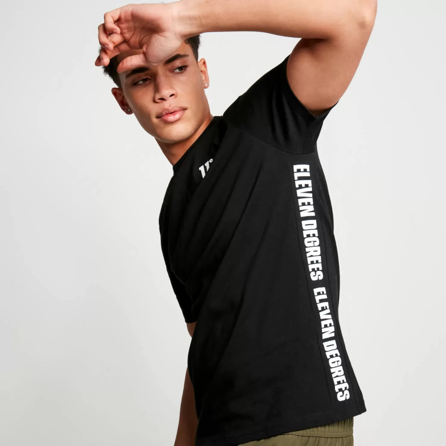 11 Degrees T-Shirts<Text Panel Cut And Sew Short Sleeve T-Shirt – Black