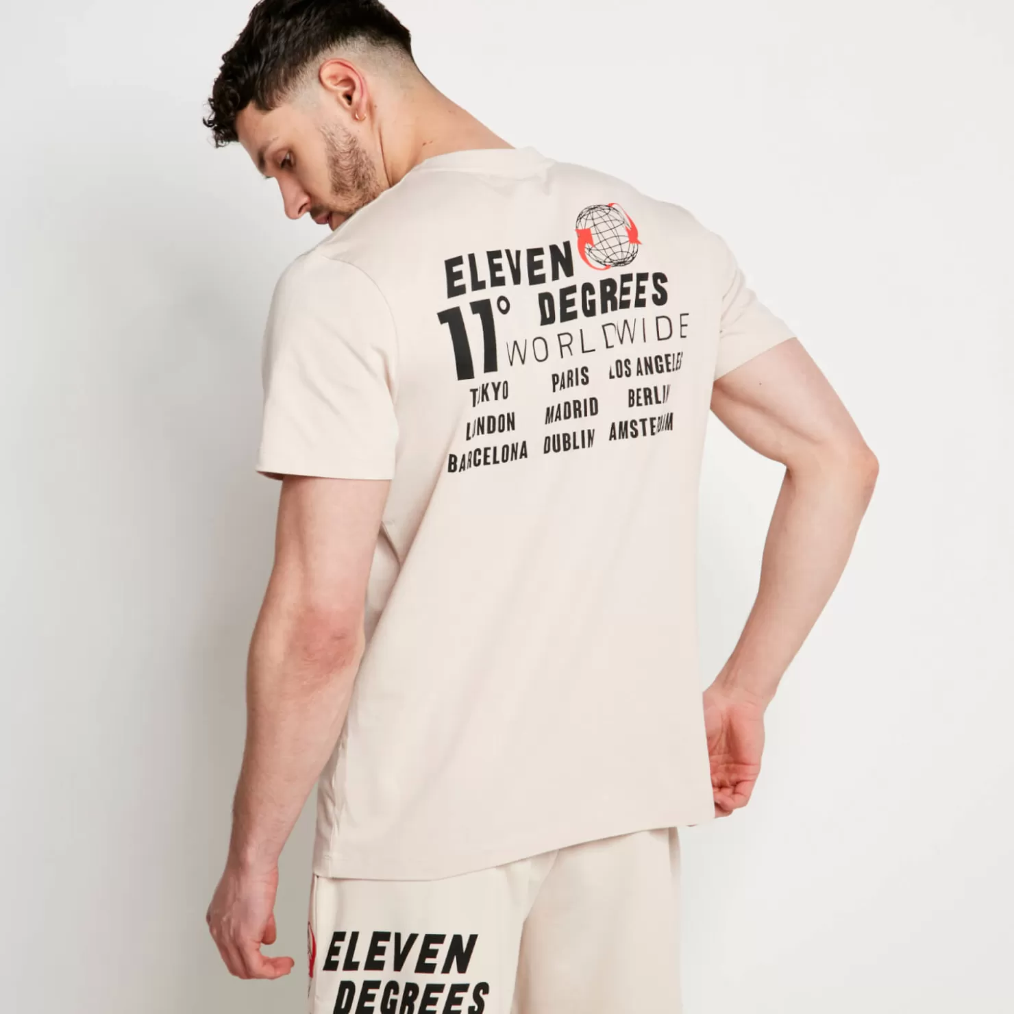 11 Degrees T-Shirts<Worldwide T-Shirt – Stone
